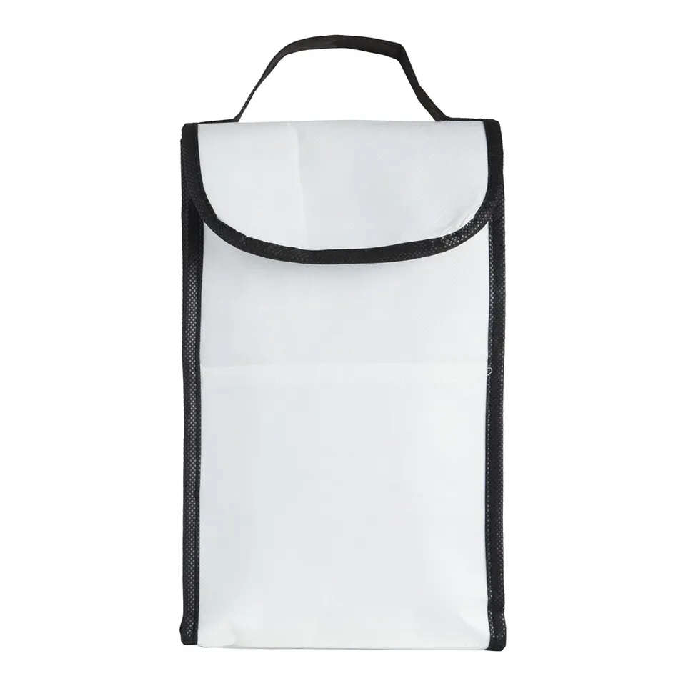Bolsa térmica personalizada 4 litros com bolso frontal na cor branco
