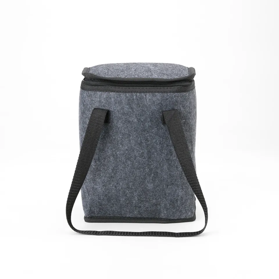 Bolsa térmica personalizada 7 litros 23 × 18 cm na cor preto