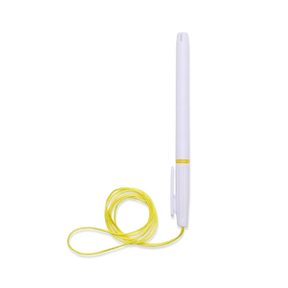 Caneta plástica personalizada com tampa na cor branco