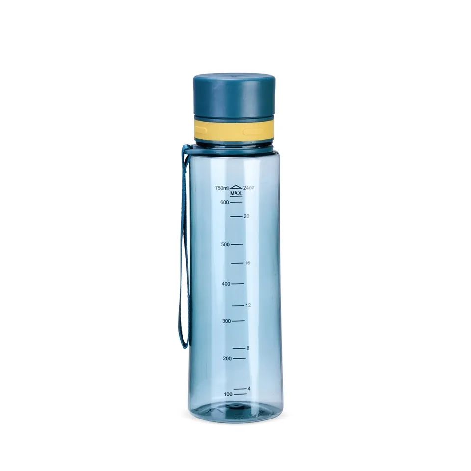 Garrafa plástica personalizada 780 ml com marcação de volume e bico na cor azul
