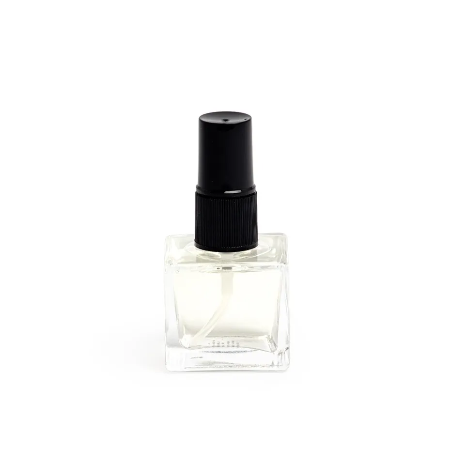 Home spray 30ml avelã na cor transparente