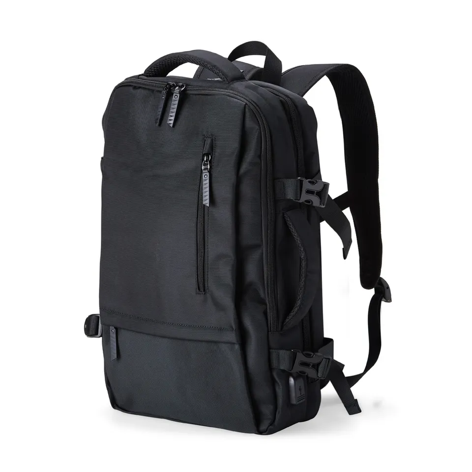 Mochila para notebook de nylon personalizada 20 litros com USB e faixa refletiva na cor preto