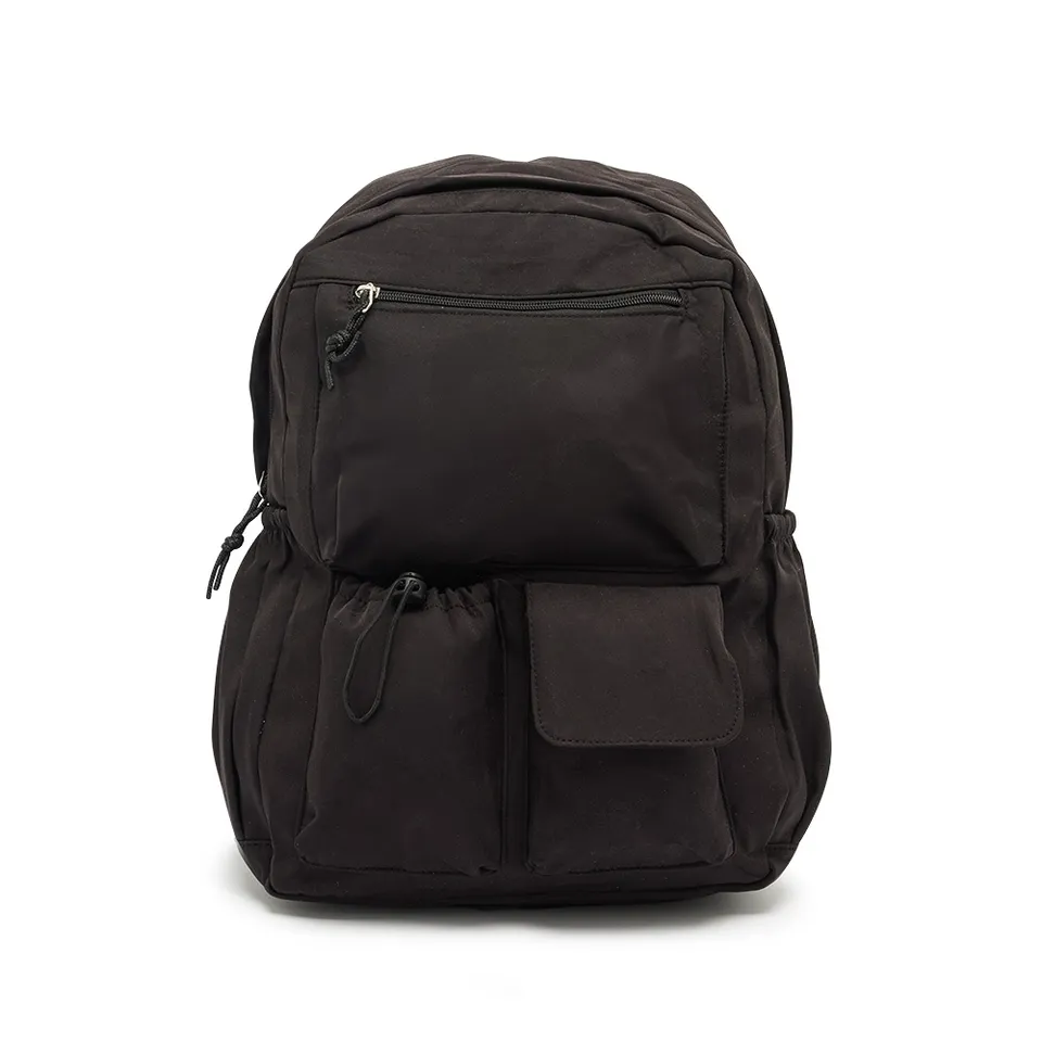 Mochila para notebook de poliéster personalizada 24 litros com USB na cor preto