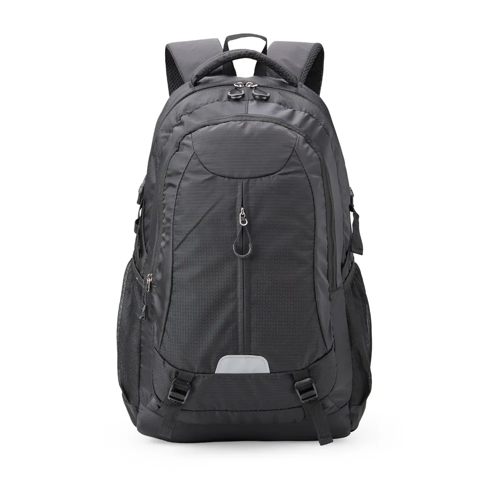 Mochila para notebook de nylon personalizada 40 litros na cor preto