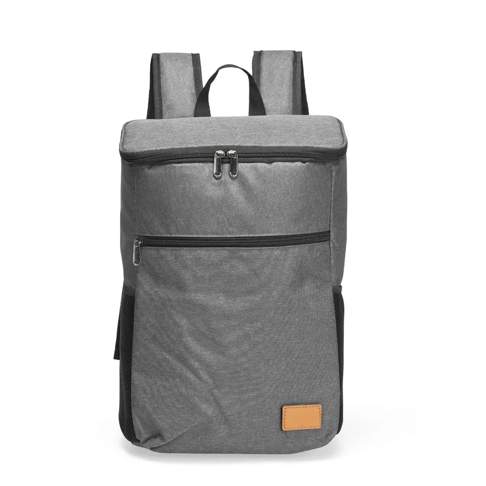 Mochila térmica personalizada 18 litros na cor cinza