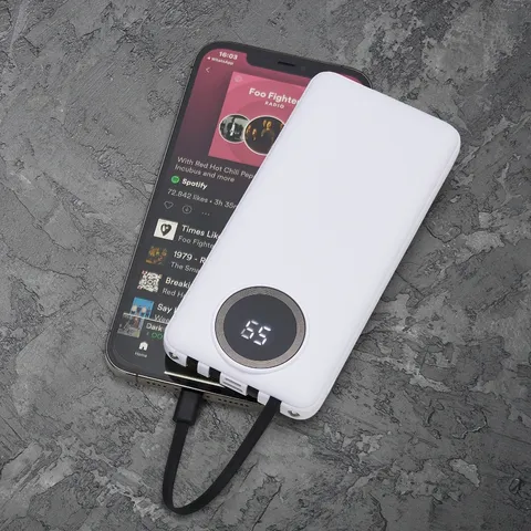 Power bank multissaídas personalizado 10.000 mAh com lanterna e display