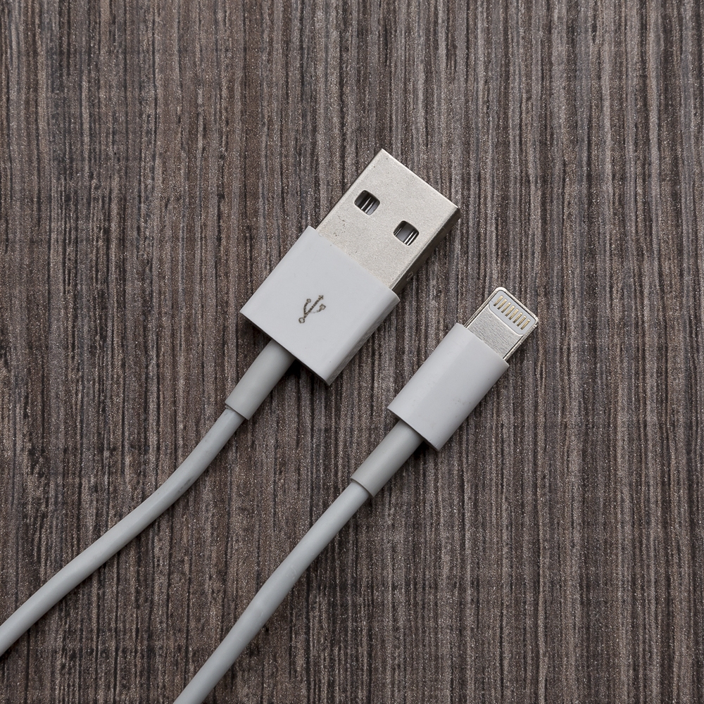 CABO USB COM ENTRADA LIGHTNING/IPHONE. - Imagem 2